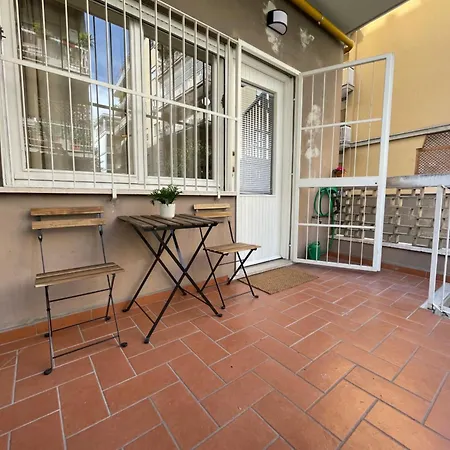 Alma - Vatican Apartment